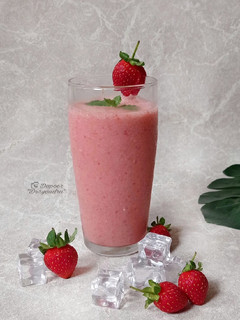 Foto resep Smoothies Banana Strawberry