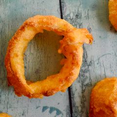 A picture of Crispy Onion Rings.