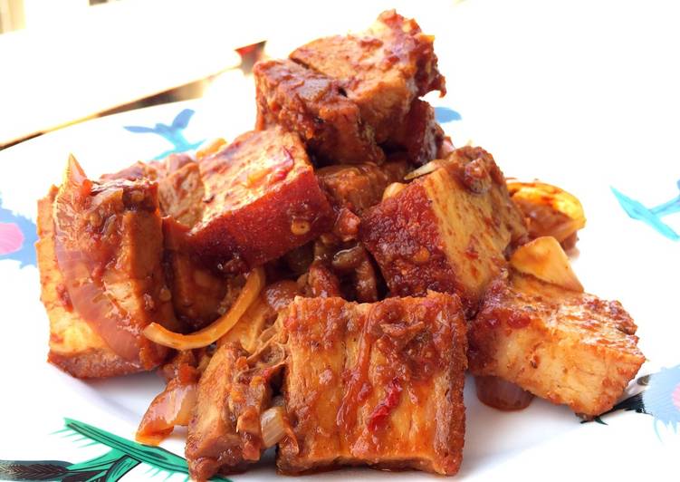 Spicy Roasted Pork And Onion