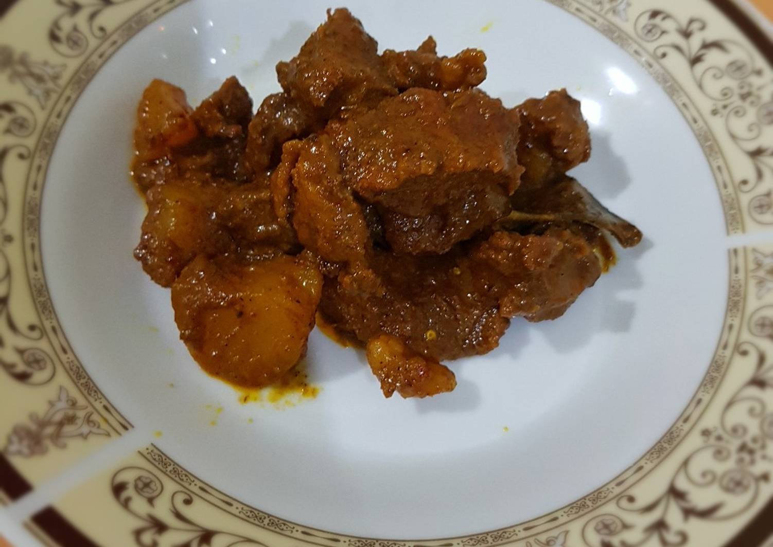 Resep Rendang daging sapi dan kentang oleh Cha Ndra - Cookpad