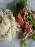 Muslo de pollo con verduras