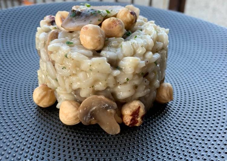 Risotto funghi e nocciole