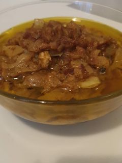 Una foto de Salsa de cebolla al curry con más especias
