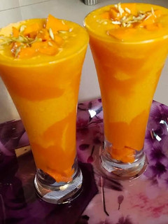 Mango lassi (Mango lassi recipe in tamil) செய்முறை முக்கிய புகைப்படம்