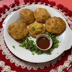 A picture of Paneer Kachori.