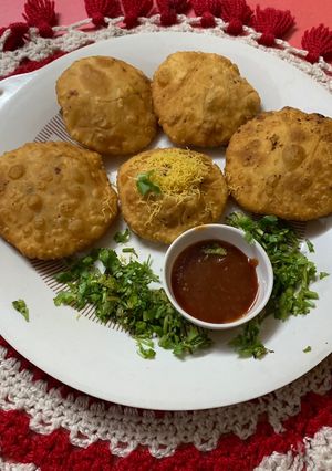 A picture of Paneer Kachori.