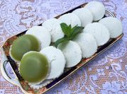 A picture of extract coconut milk