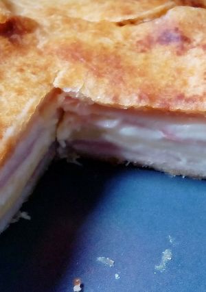 Una foto de Tarta de jamón y queso