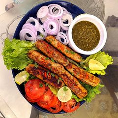 A picture of Reshmi kabab.