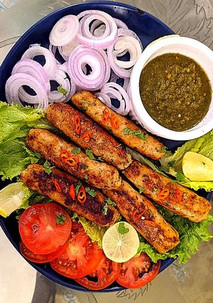 A picture of Reshmi kabab.