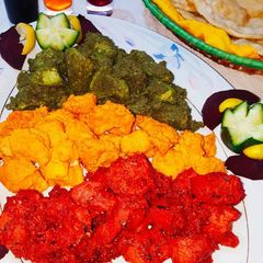 A picture of 3 colour Chicken1.haryali chicken2.Angara Chicken3.Lemon C.