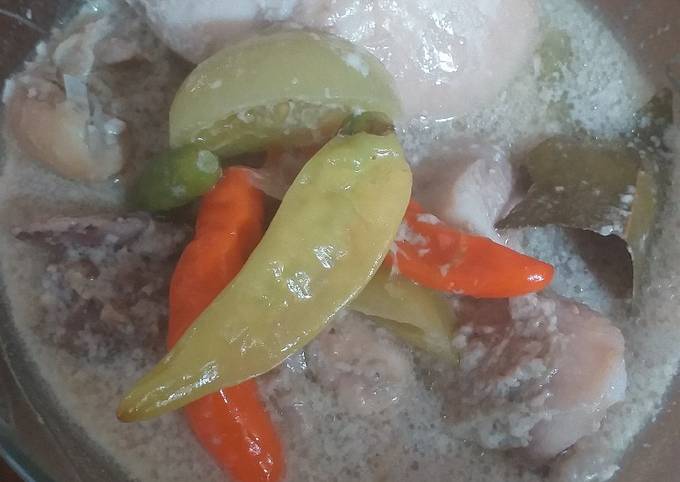 Garang Asem Ayam khas Solo (tanpa daun pisang)