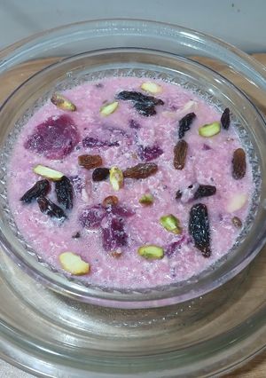 A picture of Dragonfruit kheer.