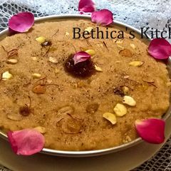 A picture of Gulkand Sooji Halwa.