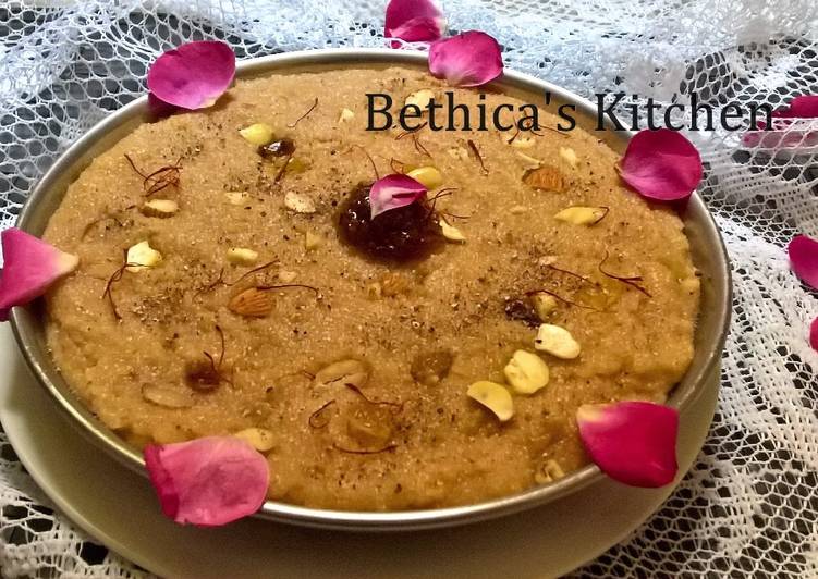 Recipe of Quick Gulkand Sooji Halwa