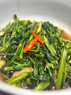 Foto resep Tumis Kangkung Terasi (Bumbu Iris Simple)