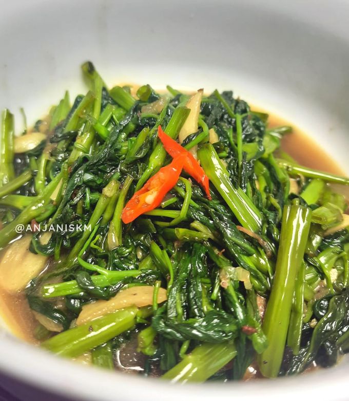 Foto resep Tumis Kangkung Terasi (Bumbu Iris Simple)