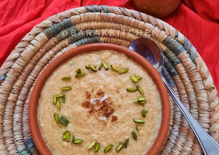 nolen gurer payesh or rice kheer with date palm jaggery recipe main photo