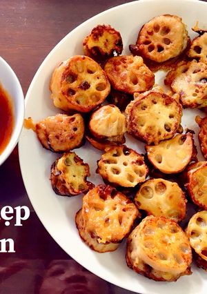 Hình của món Củ sen kẹp thịt chấm sốt me.
