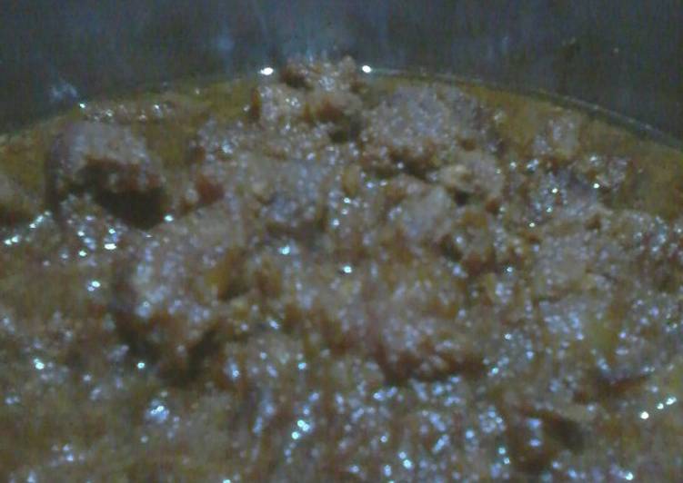 Lapis daging dadu