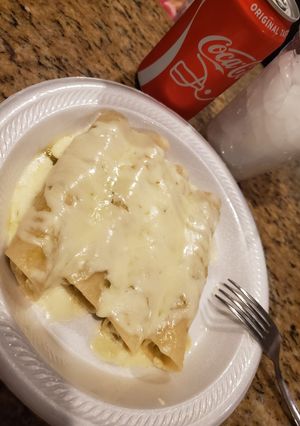 Una foto de Enchiladas suizas