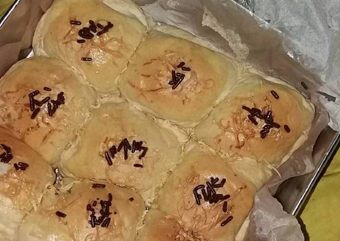 Resep Roti Sobek Isi Pisang Coklat Keju Mudah Oleh Evina Dwi Noviany -  Cookpad