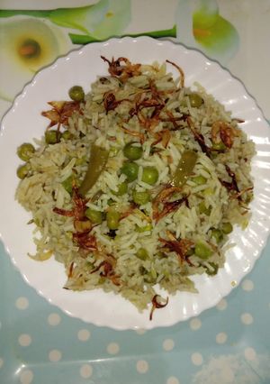 A picture of Matar pulao.