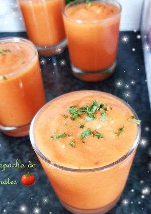 Une photo de Gaspacho de tomates 🍅 # août