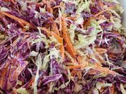 Una foto de coleslaw