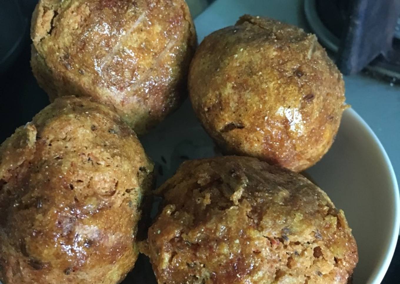 Makke ke baffle(makka ki steamed bati)