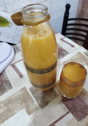 صورة لوصفة عصير الجزر والموز والليمون والبرتقال