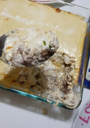 A picture of Kofta with Tahini Sauce (Rashi).