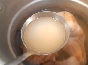 Foto resep 74. Kaldu Ayam + Kombu Jernih cocok untuk semua masakan