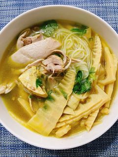 Hình của món Bún măng gà.