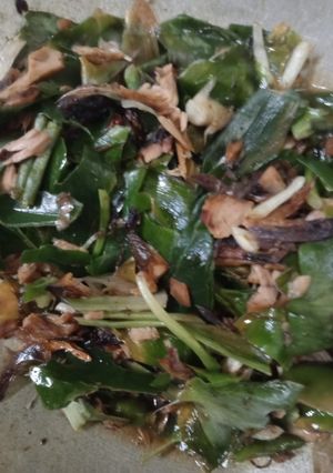 Foto resep Tumis daun kencur plus tongkol