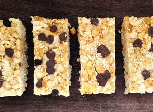 Una foto de Barritas de cereal utilizando tostadas de arroz. Fácil, sencilla, SIN GLUTEN y SIN HORNO!