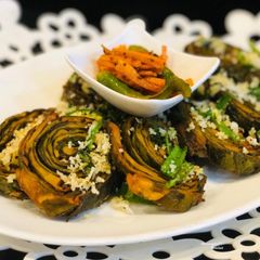 A picture of Whosaynas Spicy Crispy Paantra.