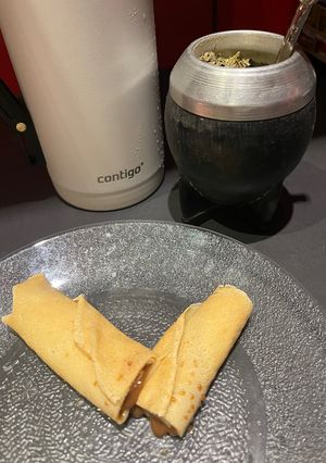 Una foto de 🥞 Panqueques argentinos fáciles, rápidos y rendidores