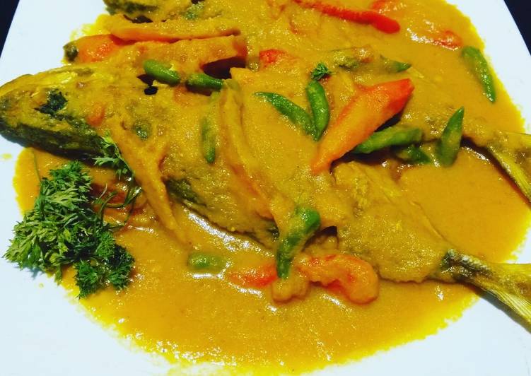 PATUT DICOBA! Resep Pesmol Ikan Kembung (Pemula Pasti Berhasil)