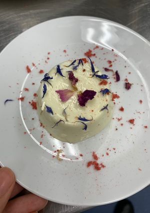 Hình của món Panna Cotta Dừa (Panna Cotta Coconut).