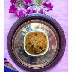 A picture of Lauki ki jelly.