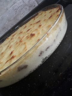 صورة لوصفة غراتان البطاطا بكريمة الجبن واللحم المفروم