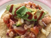 Una foto de ceviche de coliflor