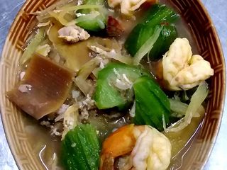 แกงเลียงหัวปลี บวบ มะละกอสับ กุ้งสด