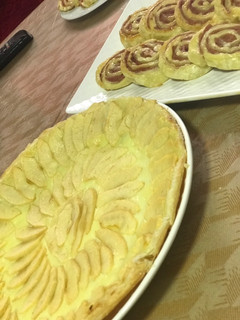 Una foto de Hojaldre de manzana y crema pastelera