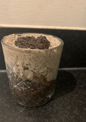 A picture of Oreo mousse.