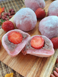 Foto resep Mochi Isi Kacang Merah & strawberry