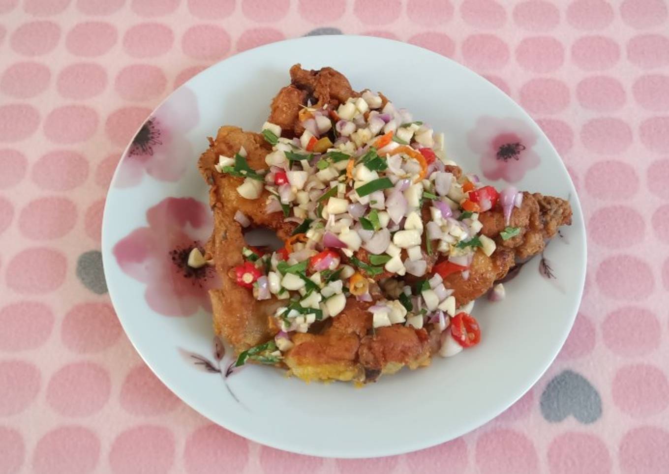 Ayam krispi sambal matah