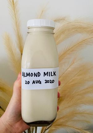 A picture of Almond Milk.