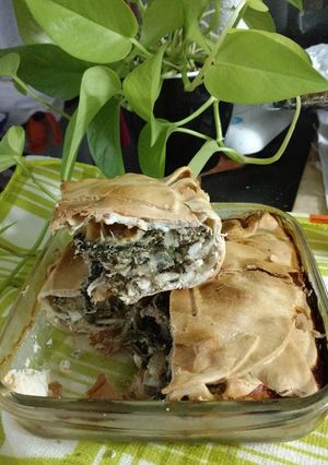 Una foto de Tarta de acelga y atún
